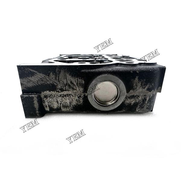 Cylinder Head For Kubota Excavator Z750 engine parts