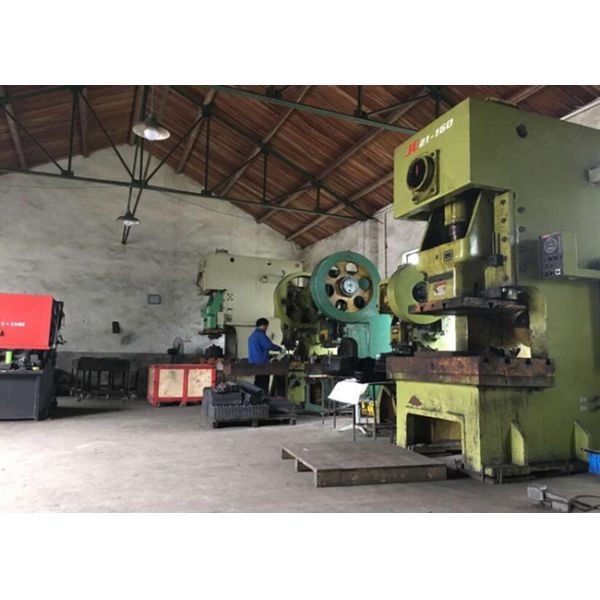 Болт тангажа ОЭМ 190мм на резиновых колодках экскаватора