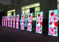 Tela de exposição DEFENDIDA interna magro portátil do cartaz P2.5 para a recepção/lojas