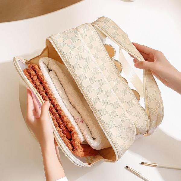 Double-Layer Dry And Wet Separation Makeup Storage Bag Portable Travel Waterproof Portable Fitness Swimming