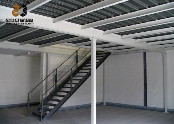 Capacité industrielle 500kg - 4000kg/Sqm de l'acier Q235/245 planchers de mezzanine