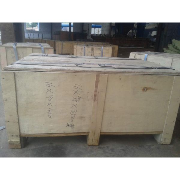 Highway Road Vehicle Barrier Galvanized Powder Coated Thrie Beam W Beam Guardrail