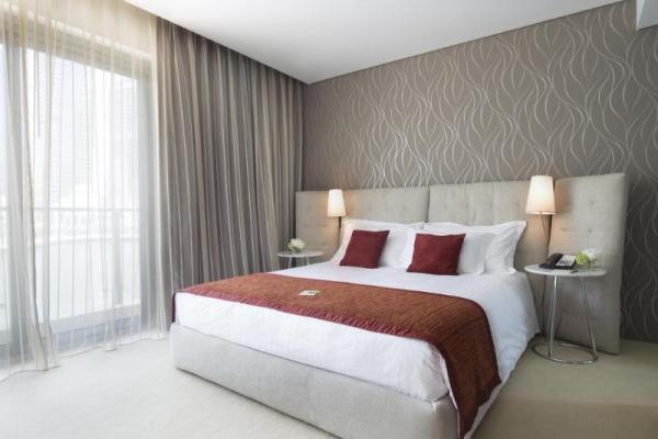 Takeo furniture factory do hotel bedroom furniture fabric bed with wood headboard and Lounge chairs