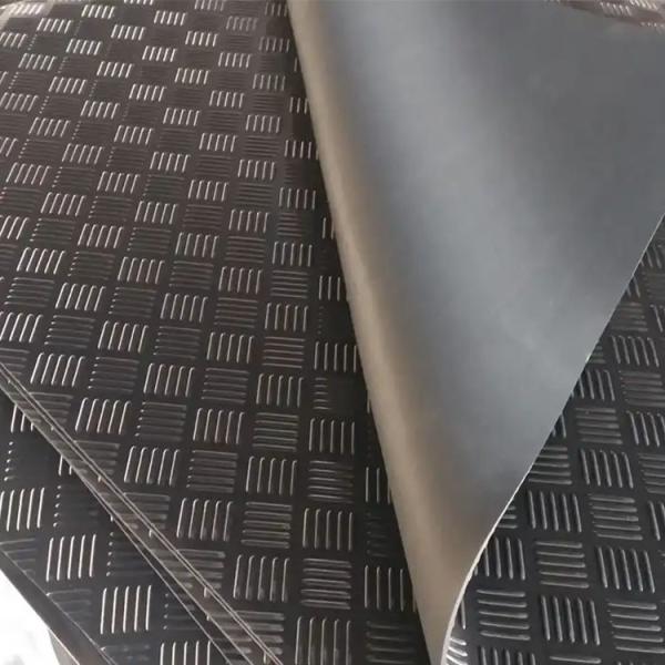 Anti-Slip Checker Rubber Flooring Mats Five 5 Bars Safety Horse Stable Rubber Matting horse trailer ramp flooring