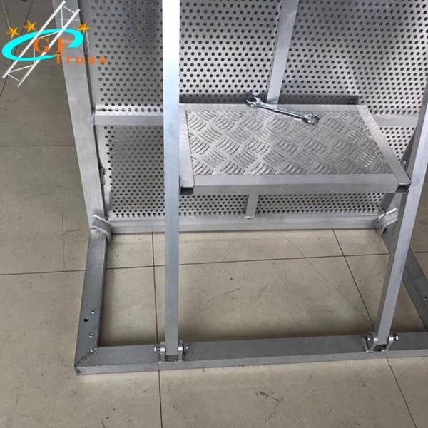 Ensure Safety 1M*1.2M*1.2M Aluminum Finish Stage Barriers