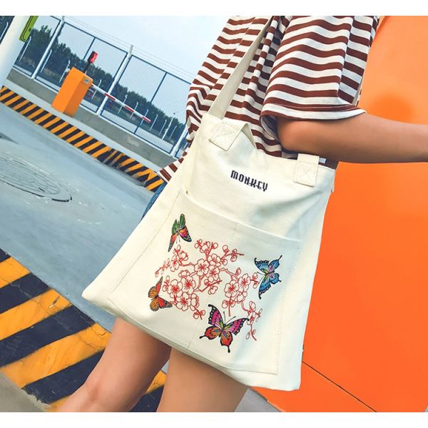 Canvas shoulder bag 2018 Korean version of new personalized shopping bag fashion messenger bag