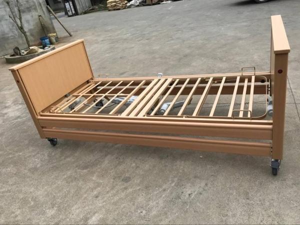 Folding Single Medical Hospital Beds For Adults 180kg Load Capacity ODM
