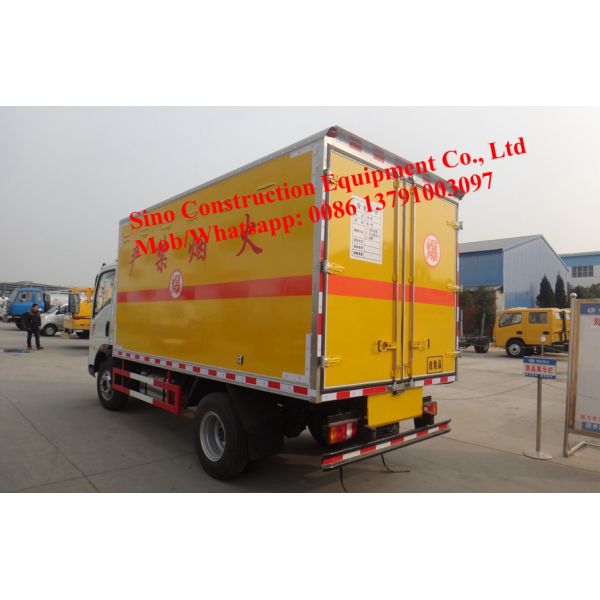 Sinotruk 4x2 5t  Mixed Emulsion Explosive Truck For Civil Underground Site