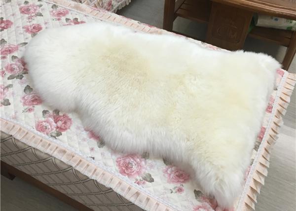 A única pele do tapete real da pele de carneiro fora da fonte branca da cor prova 90*60cm Eco-amigáveis