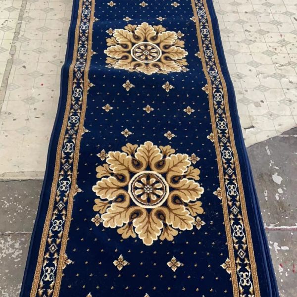 Find Your Ideal Soft Mosque Wall to Wall Rug Customized Color and Medium Pile Options