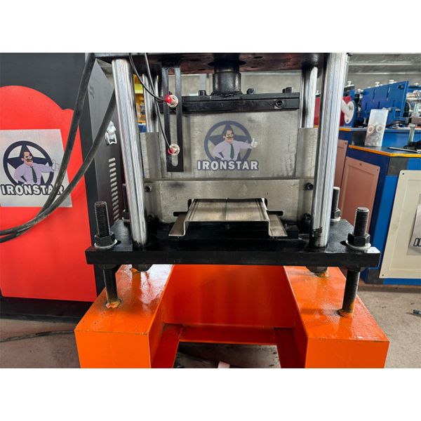 “211 Omega Bracket Roll Forming Machine Automatic Galvanized Steel Omega Profile Making Machine for Russia Solar Structure 211 Omega Bracket Roll Forming Machine Automatic Omega Profile Manufacturing”