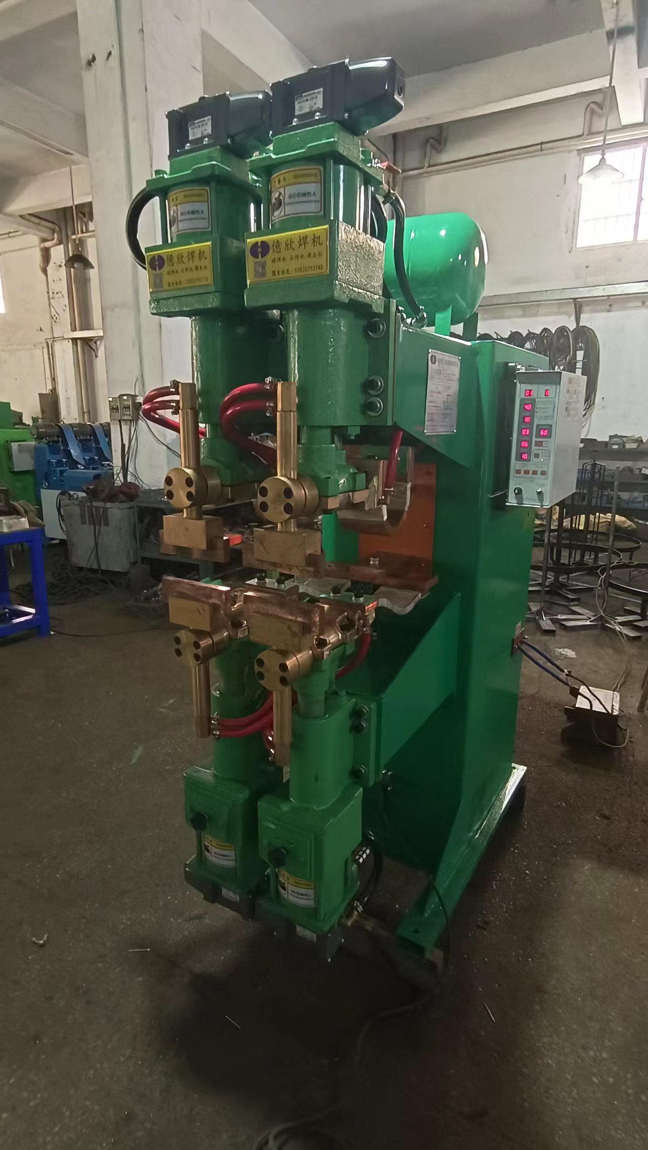 460 KG YXF-80 Сварная сетка высокопроизводительная пневматическая взводная сварочная установка для сварки металлов