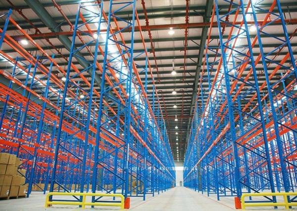 Large Capacity Heavy Duty Pallet Racks Customized Size For Cold Storage Application