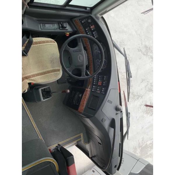 Yutong Diesel Used Coach Bus LHD 2015 Year 50 Seats With ISO Certificate