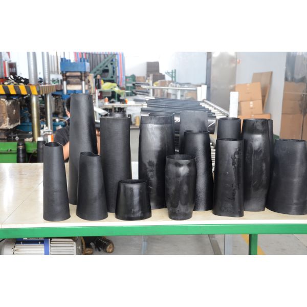 A suspensão do ar de AUDI A8D3 choca 4E0616040AF VW Phaeton Front Dust Cover 2002-2010