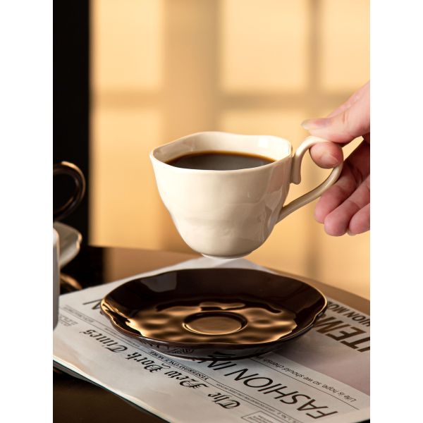 Novelty Design Style Handmade Ceramic Coffee Cups And Saucers For Sustainable