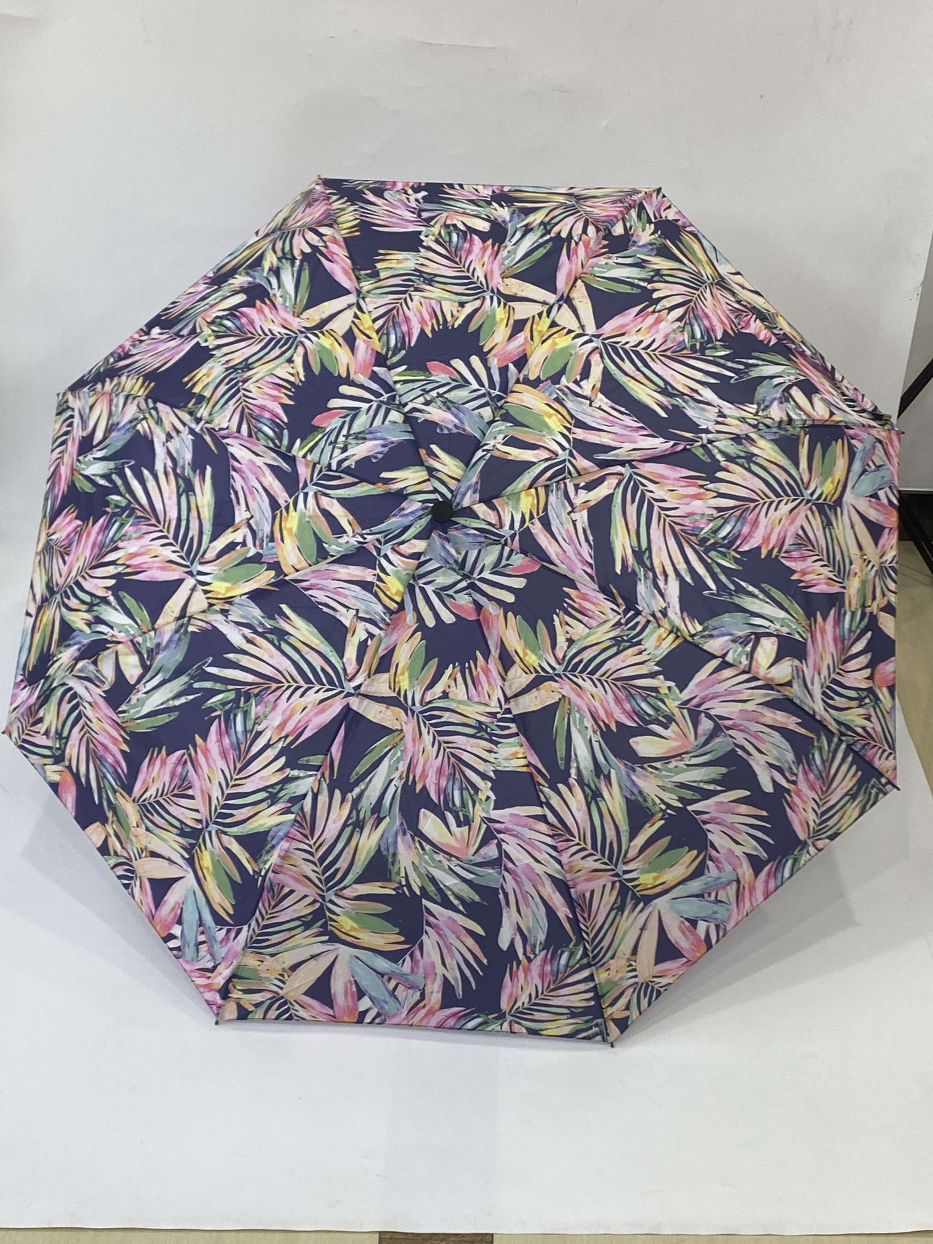 Custom Logo Umbrellas Outdoor Sunny Rainy UV Protection Automatic Three Folding Umbrella Travel
