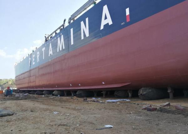 Pneumatic Rubber Heavy Lifting Ship Launching Airbag BV Certificated