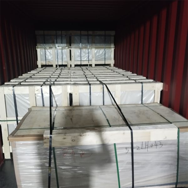 Polished Edge Transparent PV Glass UV Resistant Clear Glass Solar Panels 3.2mm