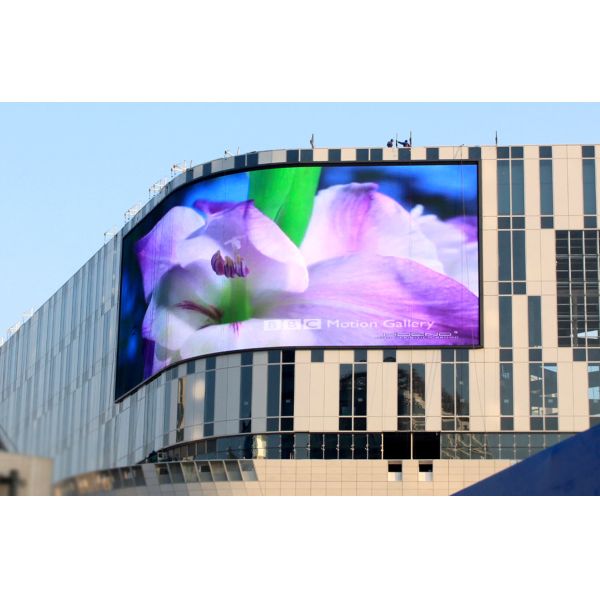 P10 6500nits Outdoor Advertising LED Screen 960x960mm Cabients