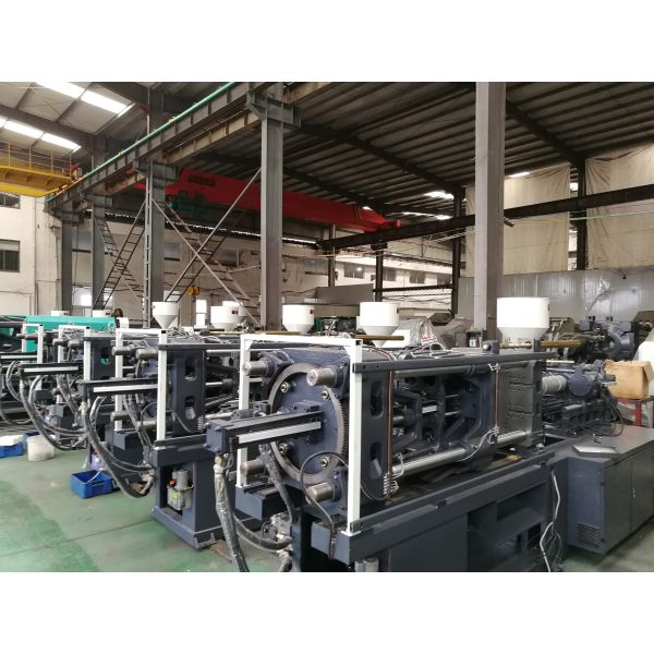 Сила мотора насоса машины 15КВ инжекционного метода литья высокой надежности автоматическая пластиковая