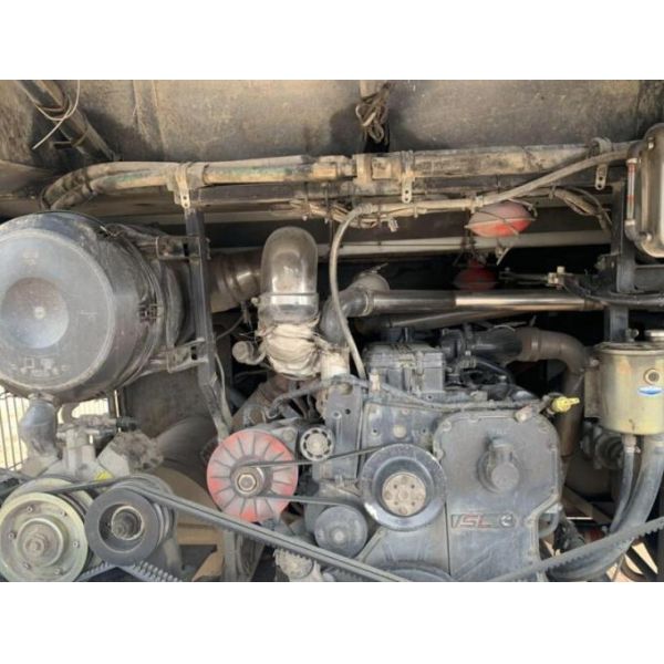 Kinglong 51 Seats 132KW Second Hand Coach Manual Diesel Cummins Engine