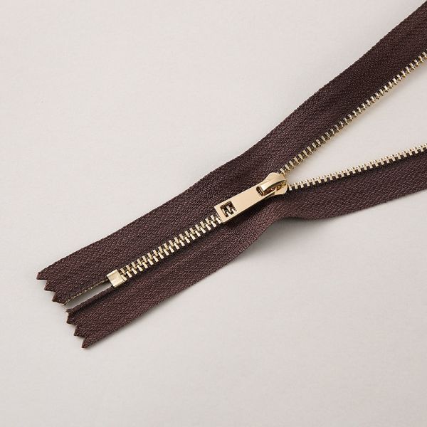 Close End Precision Molded Metal Zippers 3# Weather Resistant Coating Customized