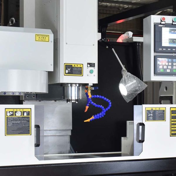 CNC Precision 3 Axis Milling Machine High Rigidity Processing