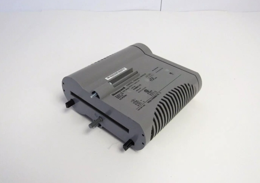 CC-PCF901 51405047-176 Honeywell 9 Port FTE Control Firewall Module (Модуль управления защитой от FTE)