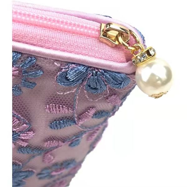 Customized Purple Flower Pattern Large Zipper Makeup Bag Lace Cloth Embroidery