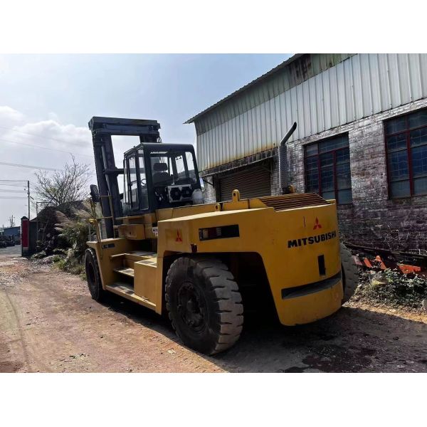Mitsubishi FD300 30 Ton Diesel Forklift Heavy Duty Used Forklift Truck Steel Mill Material Handling Equipment