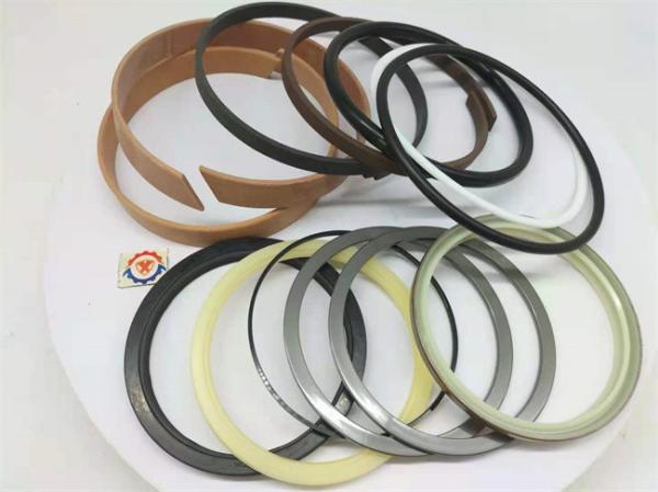 VOE14514455 Boom Arm Cylinder Excavator Seal Kit EC240B 14589134 14514455