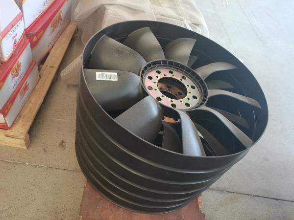 Pale de ventilateur SINOTRUK 1308010-D846H pour camion HOWO