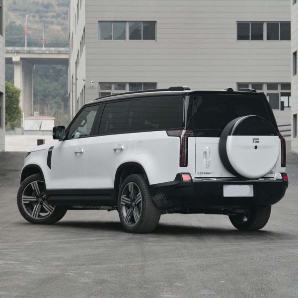 6-местный электромобиль гибридный 1.5t Моторный внедорожник 4WD с 476 л.с. и 282 Cltc Range Polestones 01