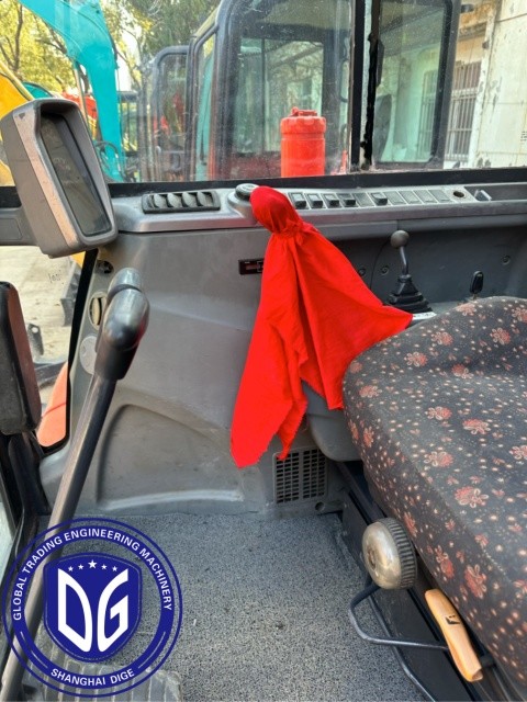 Использованный Doosan DX60 6тонный мелкий экскаватор с тяжелой нагрузкой и твердой машиной