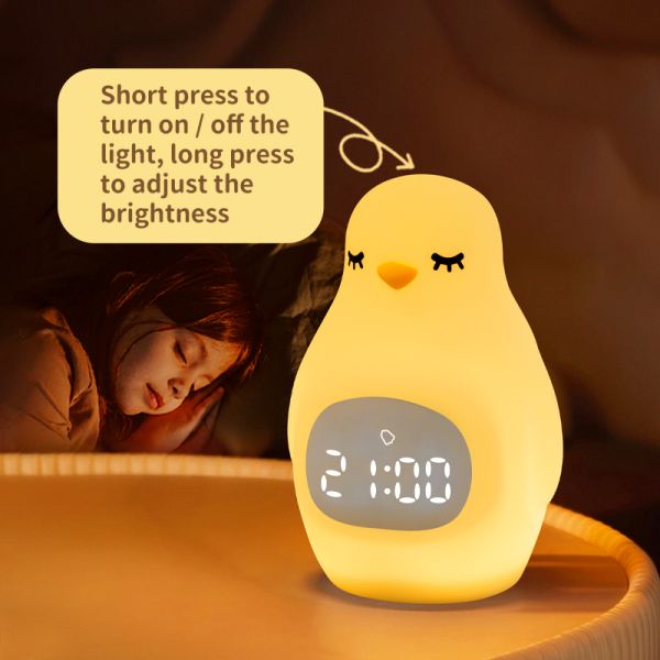 Penguin Cadeaux Lampe pour les enfants Table USB Chargeur de bébé Nuit Lumière Silicone Alarme LED