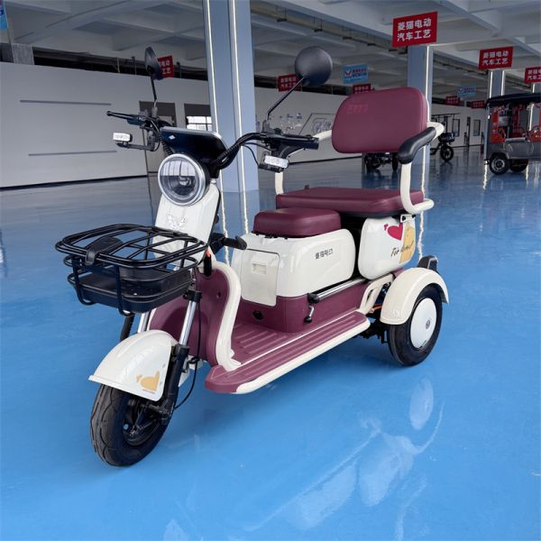 Xiaohaima Electric Passenger Trike / Sturdy Steel Frame 3 Wheel Electric Scooter