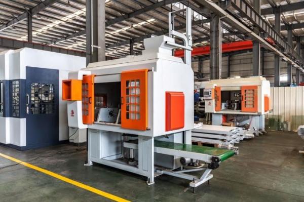 Máquina automática do atirador do núcleo da caixa fria/9,6 do metal quilowatts da maquinaria da carcaça