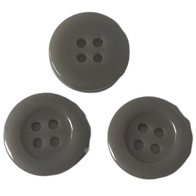 Uso de Grey Color Urea Buttons 15mm na roupa do bombeiro que costura a camisa