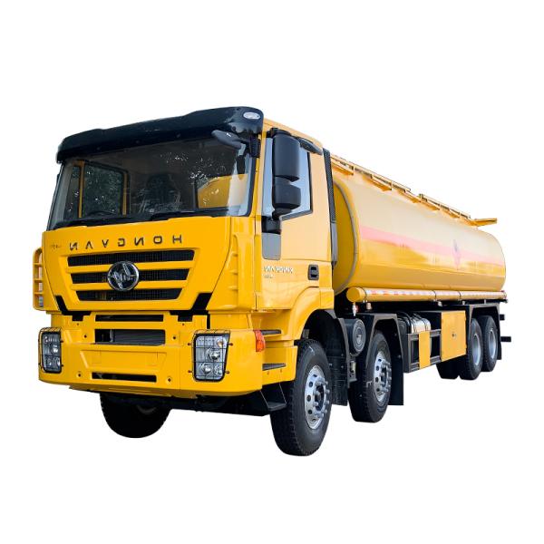 8x4 Diesel Fuel Tanker Truck Tank Volume 15001-30000L Gross Vehicle Weight 10-15T