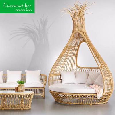 Modern Outdoor Furniture Wicker Bird's Nest Shaped Sofa Bed with Waterproof Cushion and Woven Rattan Beds