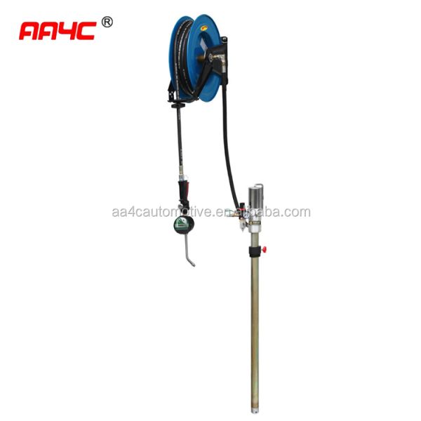 WALL-MOUNTED OIL DISPENSER