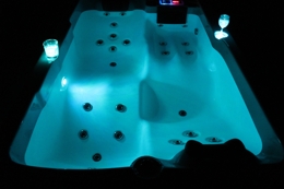 Bathtub Massager Jaccuzi Pool Spa Equipment For 2 Person and One Baby Seat