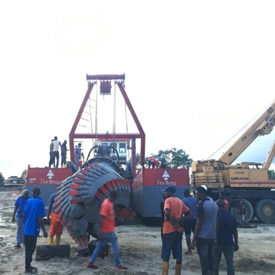 4000m3 22 pulgadas Diésel de energía de succión de dragado Buque para el dragado del canal del río