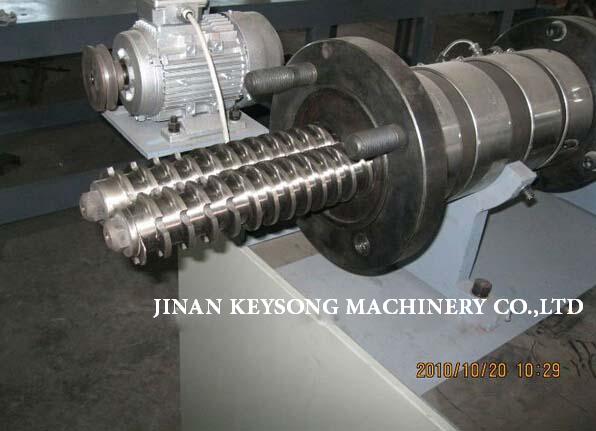 Three Phase Breadcrumb Making Machine Capacity 380v / 220v 120kw 120 - 450kg / Hr