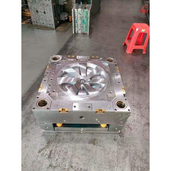 ABS PC PBT Plastic Injection Molded Parts High Gloss Polishing surface