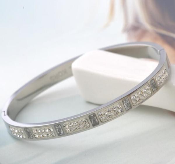 Fashion Girls Stainless Steel Diamond Pave Gold Bracelet  for Girl Jewelry Diamond inlay Bangles