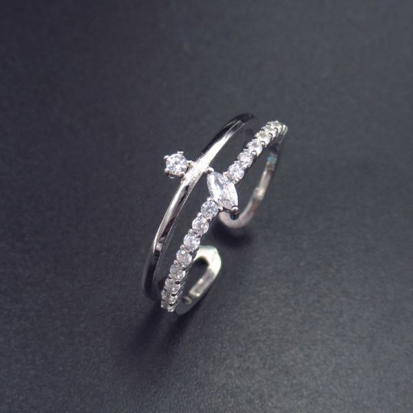 Регулируемый серебряный кубический Зирконя звенит Зирконя ААА имперской формы кроны кубический