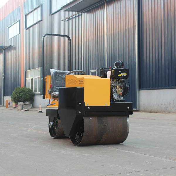 Rolante vibratório de 0,6 toneladas Mini Rolante rodoviário de tambor duplo com motor CF178/R180