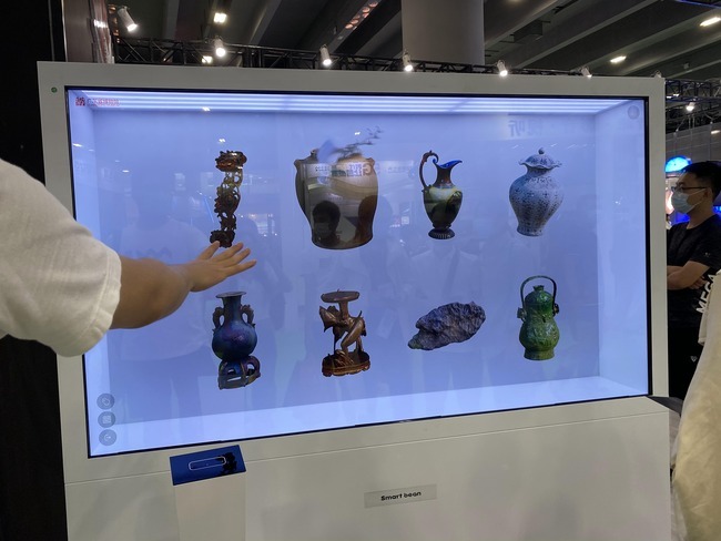 55 Inch Transparent Video Display Cabinet Creating Immersive Visual Presentations for Modern Spaces